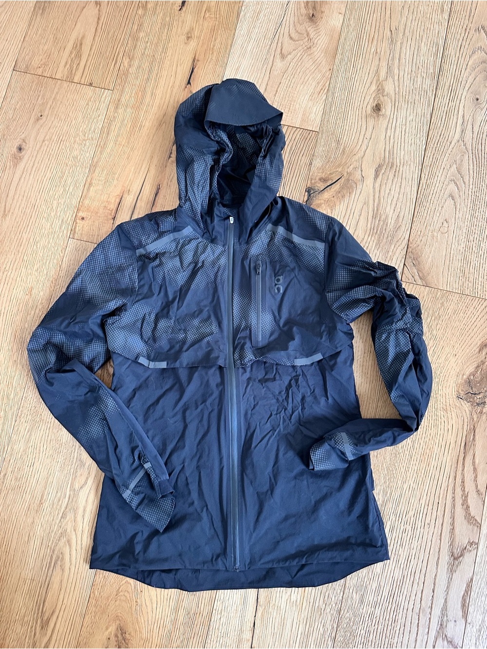 On Running weather jacket lumos